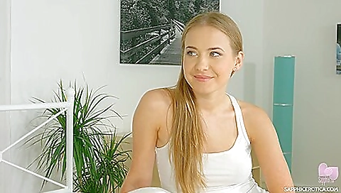 Matures fucks his lesbian chicks